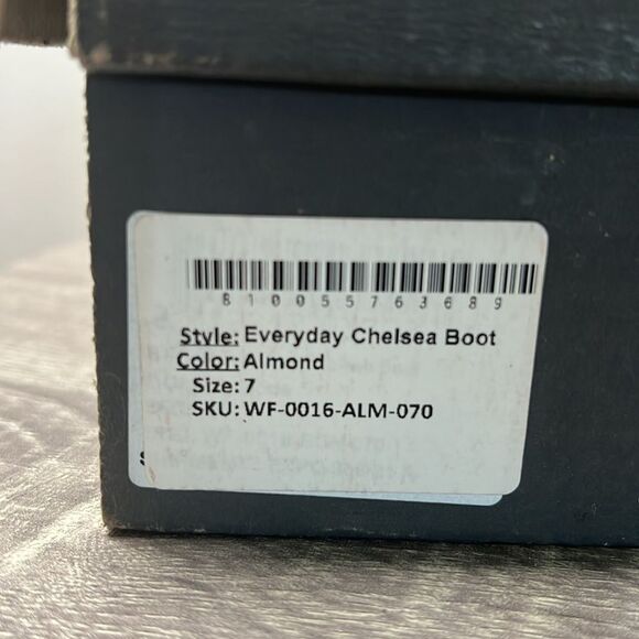 Anthropologie Nisolo Eva Everyday Chelsea Boots - Picture 7 of 7